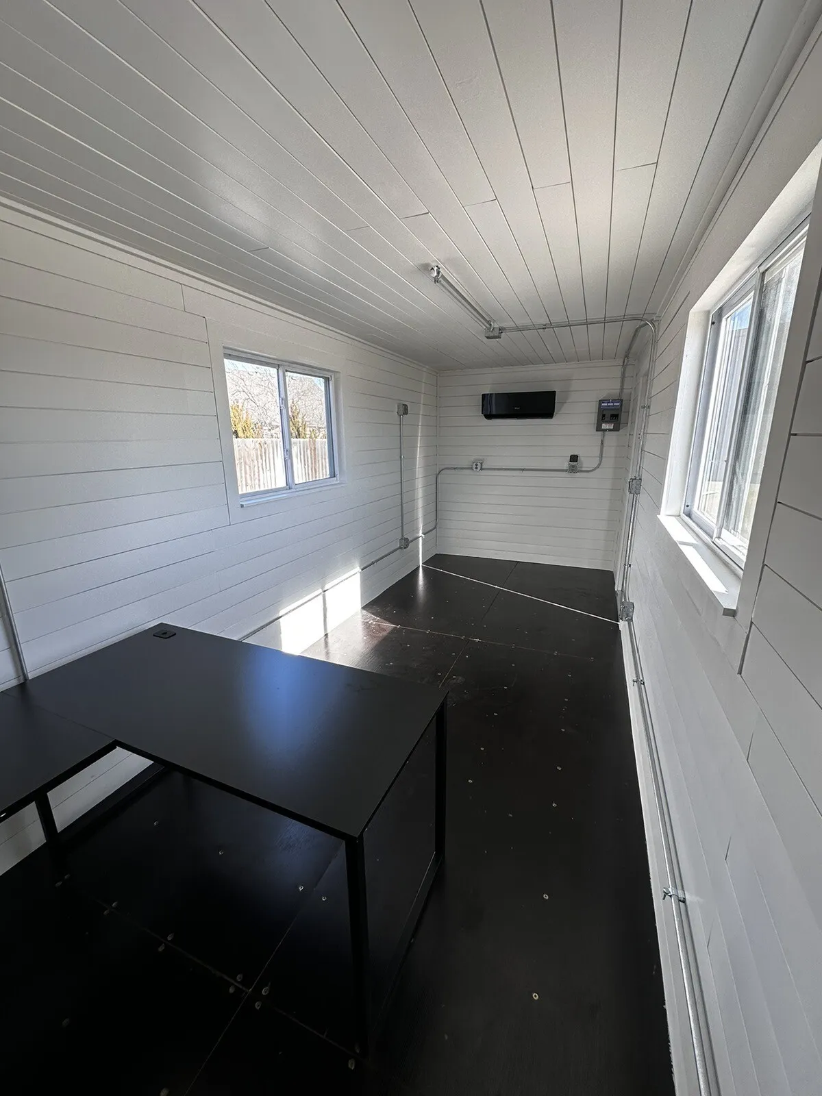 20 ft 20’ slate gray shiplap 120v shipping container office minisplit