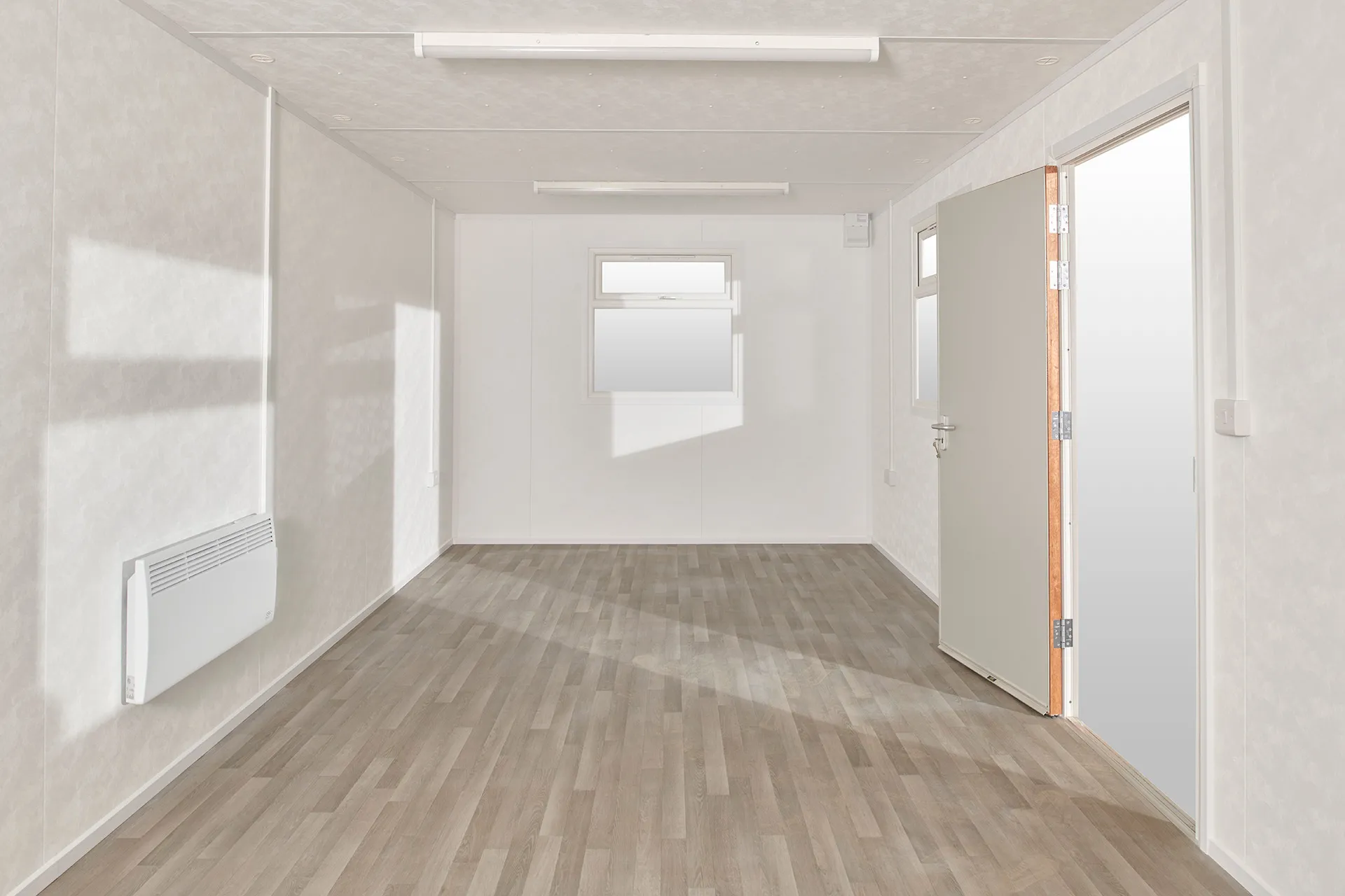 24ft x 10ft jackleg cabin (site cabin)