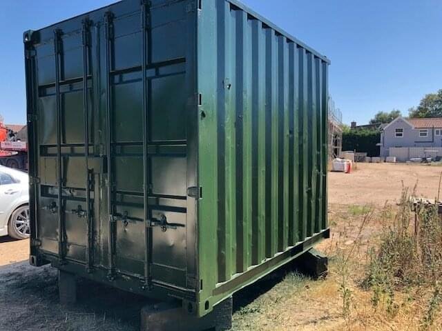8ft one trip shipping container (green)